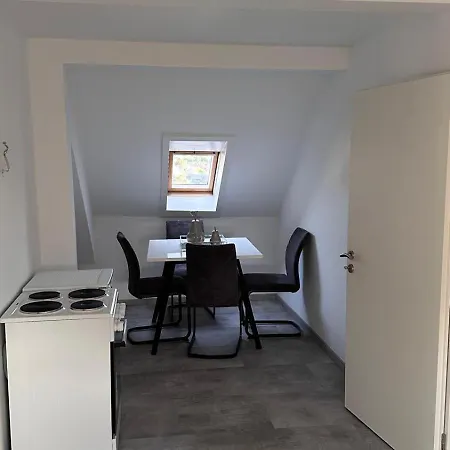 Stadtnahe Dachgeschosswohnung Daire